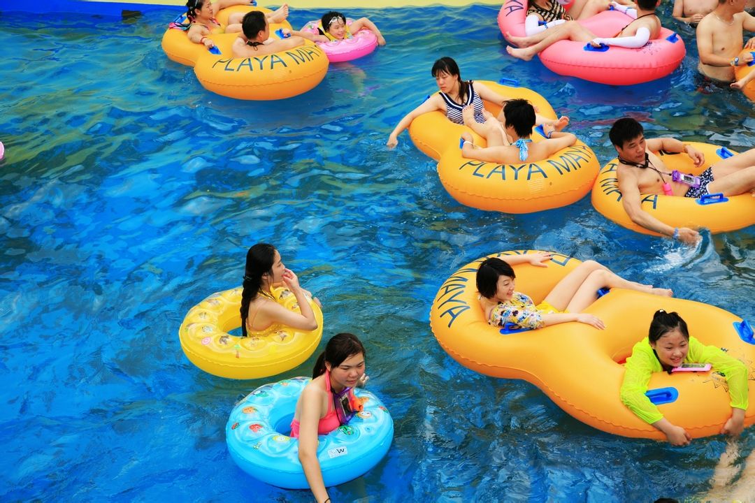 Water Park Lazy River For Family Lazy River Swimming Pool Amusement Park  Equipment