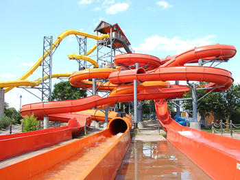 Outdoor Spiral Tube Water Slide For Holiday Resort  Swimming Pool Fiberglass Water Park Slide Equipment