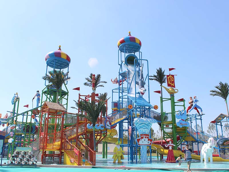 Wenwen Aquatic Playground Equipment Theme Park Fiberglass Slide For Hotel Resort Huge water playground image3
